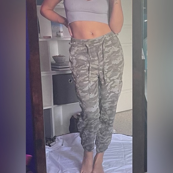 Camo comfortable joggers - Picture 2 of 2